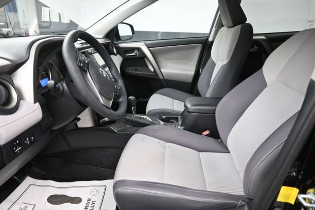 Used 2014 Toyota RAV4 XLE FWD image 9