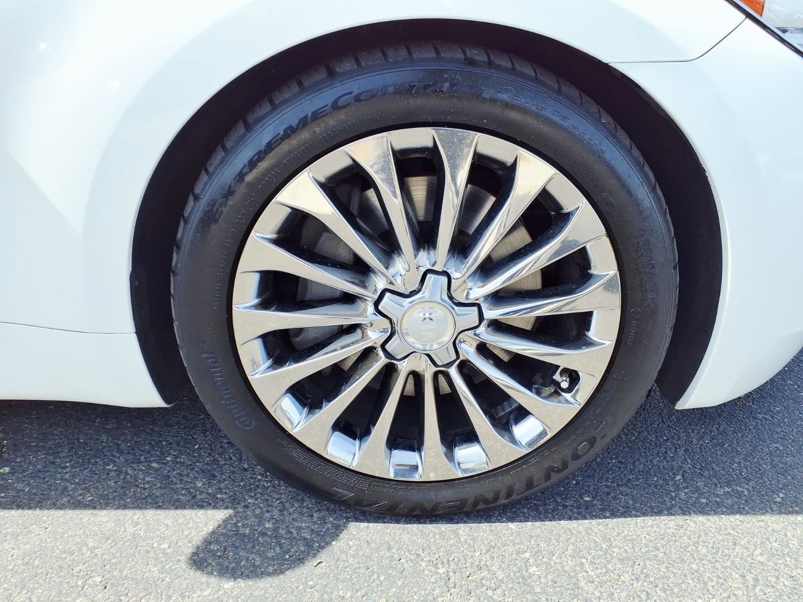 Used 2017 Kia K900 Luxury RWD image 9