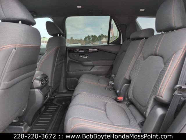 New 2026 Honda Pilot Sport image 25