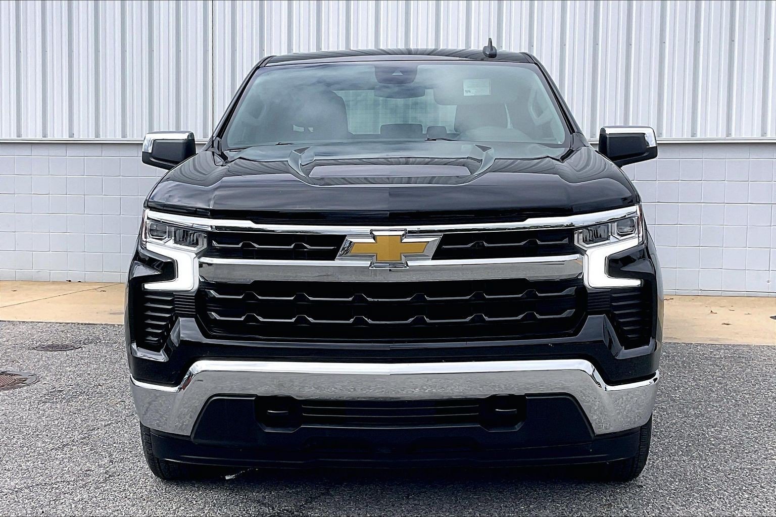 Used 2026 Chevrolet Silverado 1500 LT AWD/4WD image 3