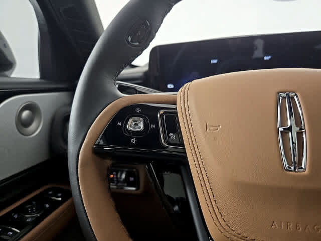 New 2026 Lincoln Aviator Black Label w/ Jet Appearance Package AWD/4WD image 19