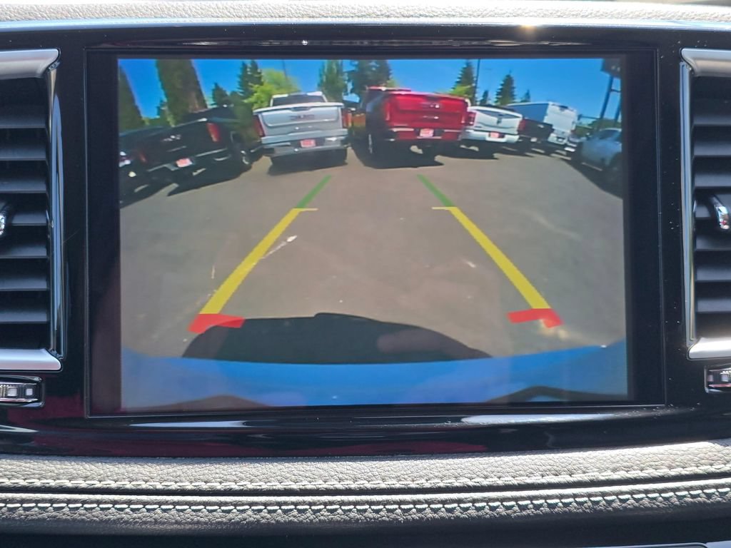 Used 2023 Chrysler Pacifica Limited FWD image 32