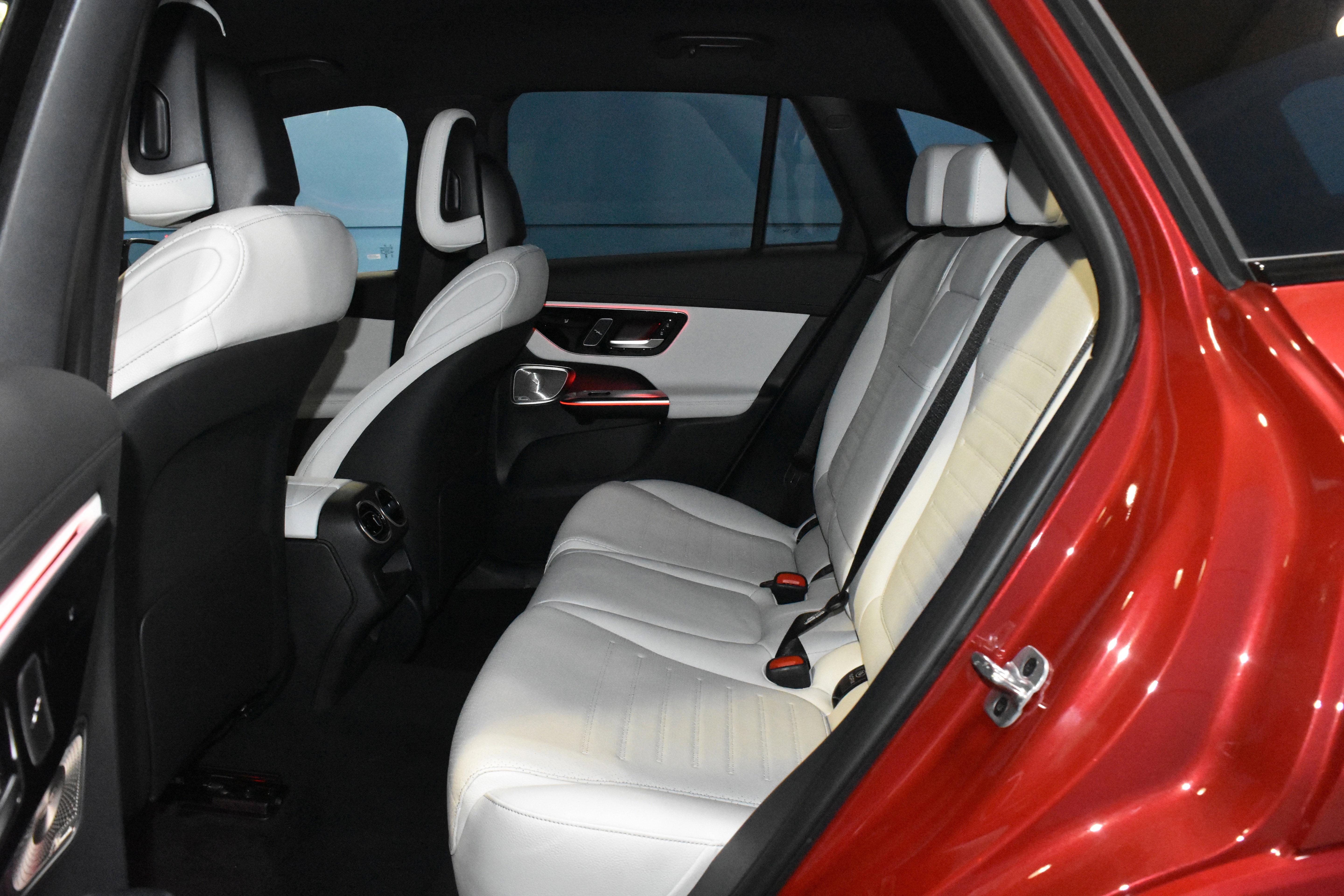 New 2026 Mercedes-Benz GLC 300 4MATIC image 16