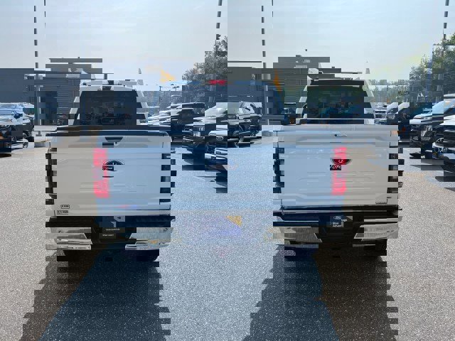 Certified 2022 Ford F150 XLT w/ Equipment Group 302A High image 4