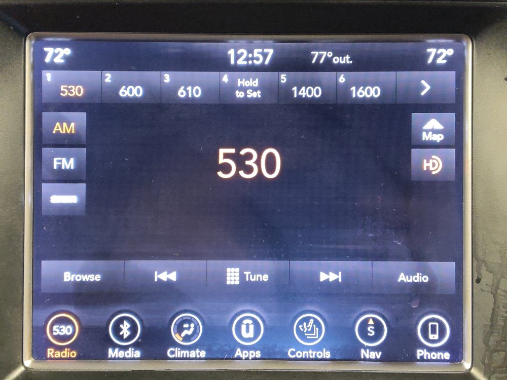 Used 2018 Jeep Grand Cherokee Altitude AWD/4WD image 25
