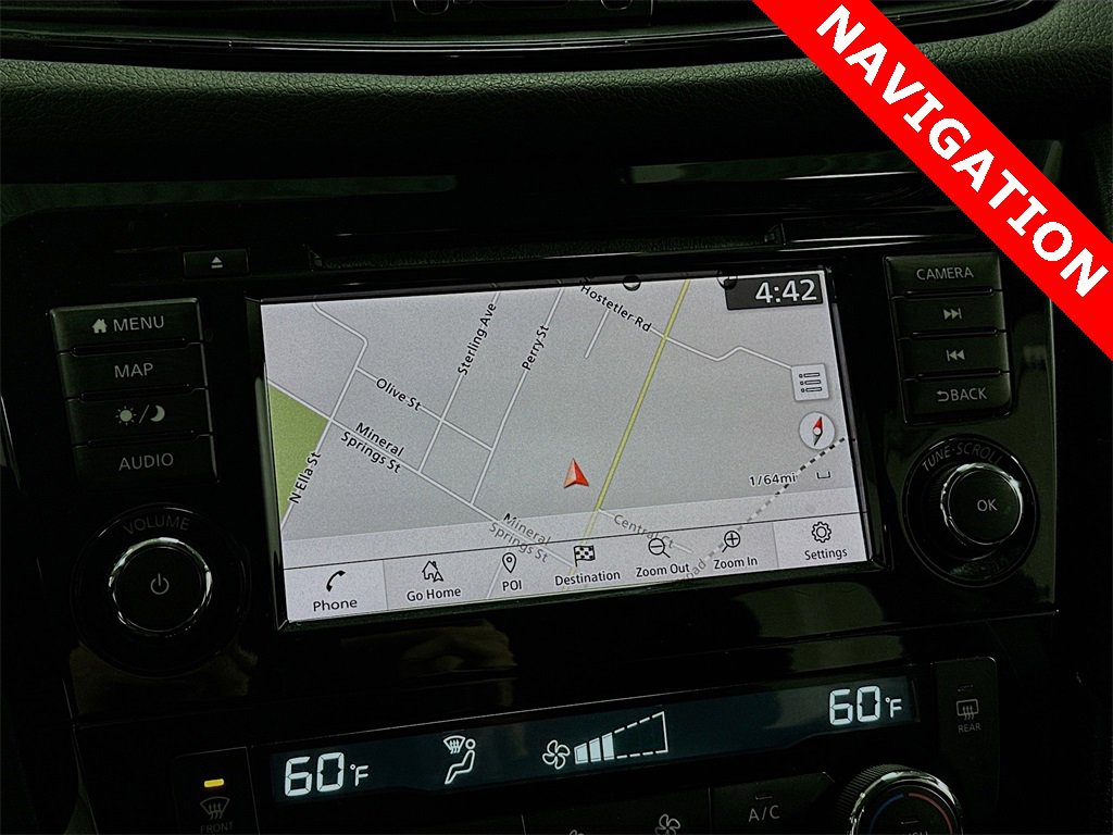 Used 2019 Nissan Rogue SV w/ Premium Package image 14