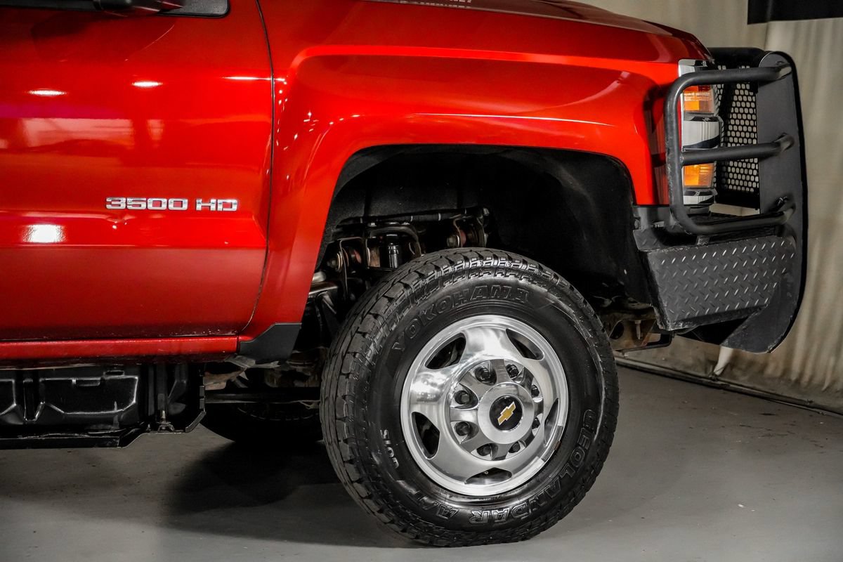 Used 2019 Chevrolet Silverado 3500 LT w/ LT Convenience Package AWD/4WD image 7