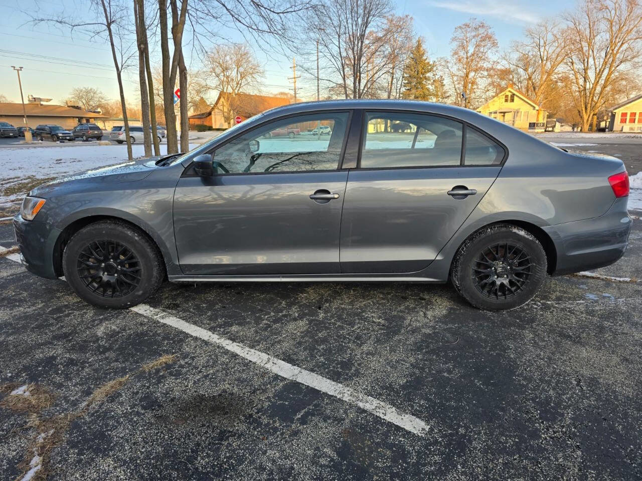 Used 2011 Volkswagen Jetta Base 4dr Sedan 6A FWD image 5