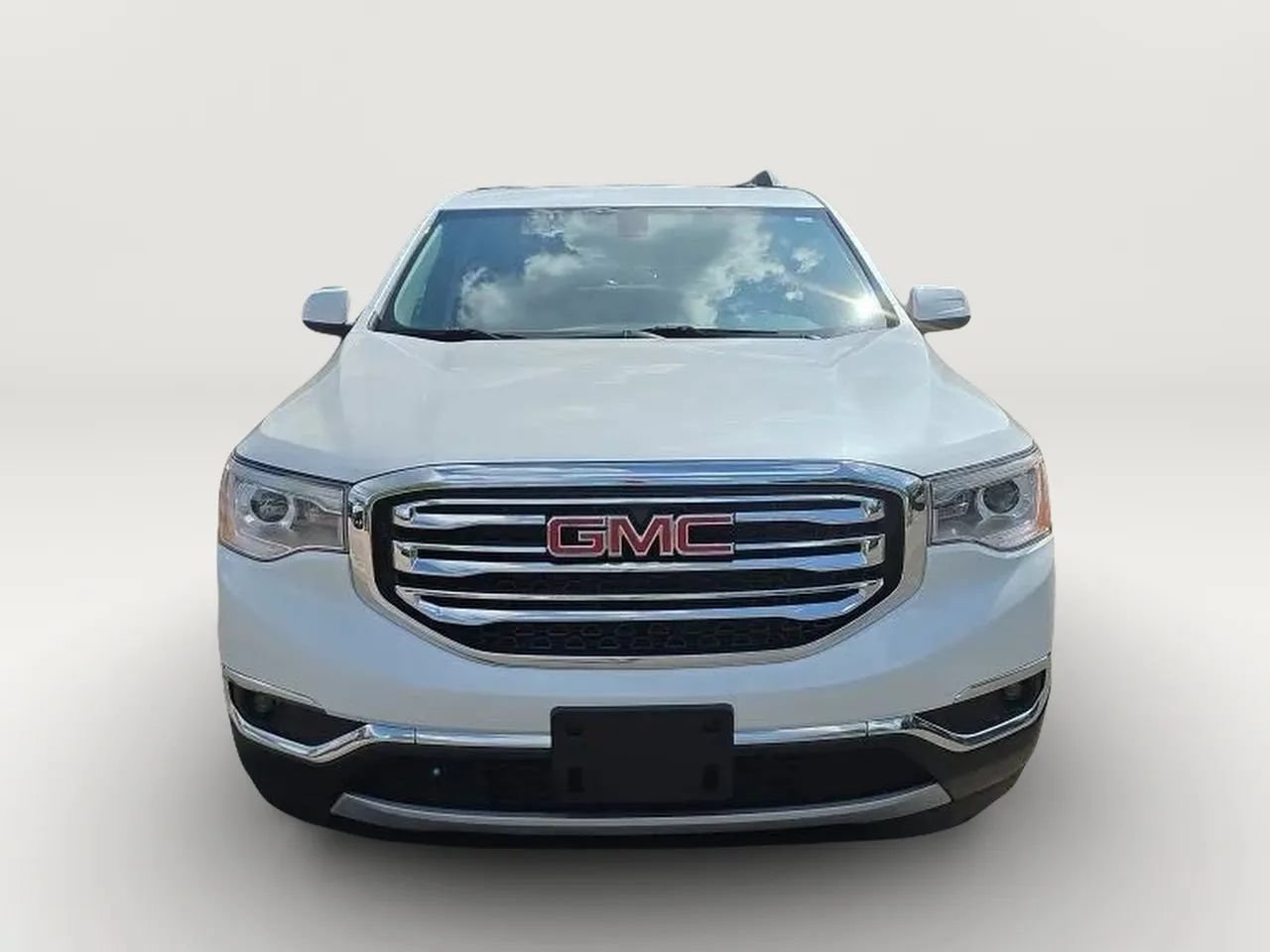 Used 2017 GMC Acadia SLT w/ LPO, Floor Liner Package FWD image 3