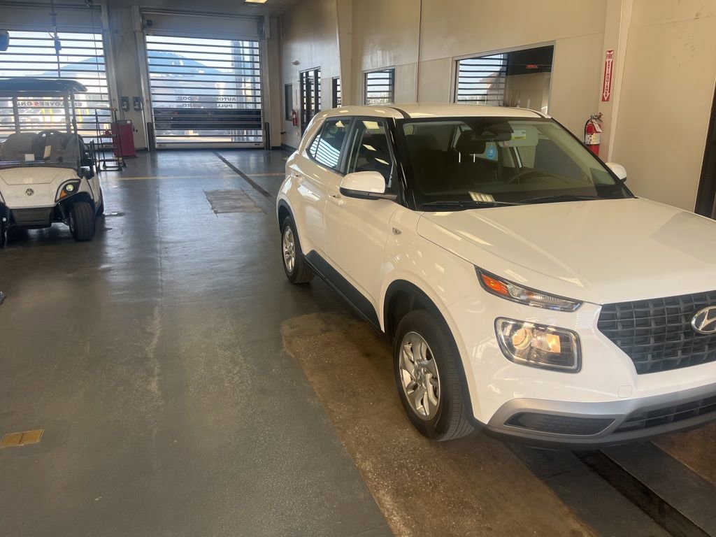 Used 2023 Hyundai Venue SE