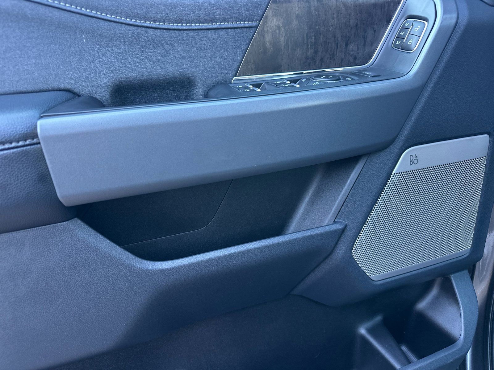 Used 2023 Ford F250 Lariat w/ Lariat Ultimate Package image 12