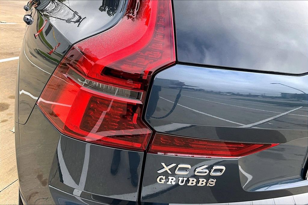New 2026 Volvo XC60 B5 Plus w/ Protection Package Premier AWD/4WD image 43