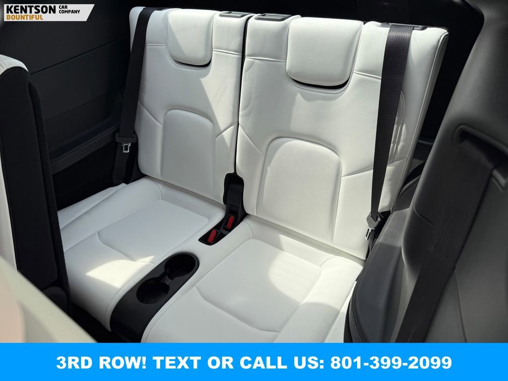 Used 2025 Tesla Model Y Long Range image 32