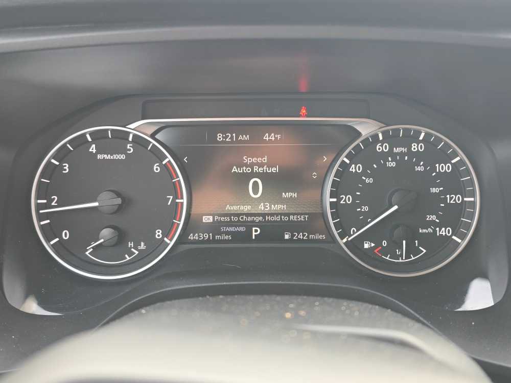 Used 2025 Nissan Rogue SV image 7