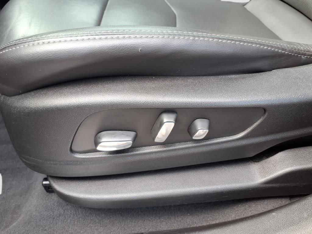 Used 2023 Cadillac XT5 Premium Luxury image 25
