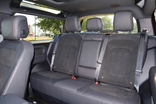 Used 2023 Land Rover Defender 90 V8 image 23