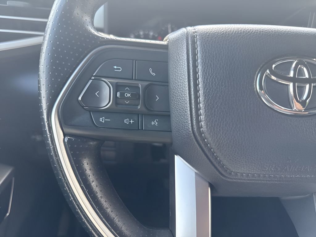 Used 2025 Toyota Tundra SR5 AWD/4WD image 14