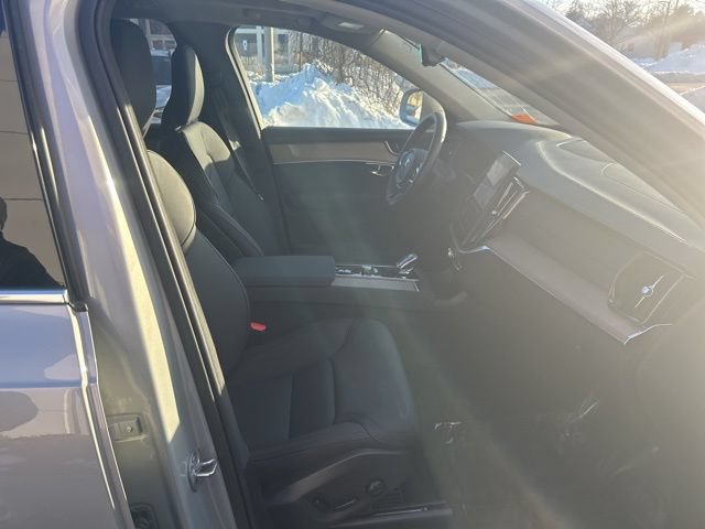 Used 2025 Volvo XC90 B6 Plus AWD/4WD image 16