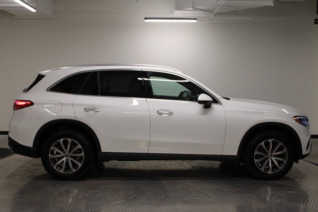 Used 2024 Mercedes-Benz GLC 300 image 10