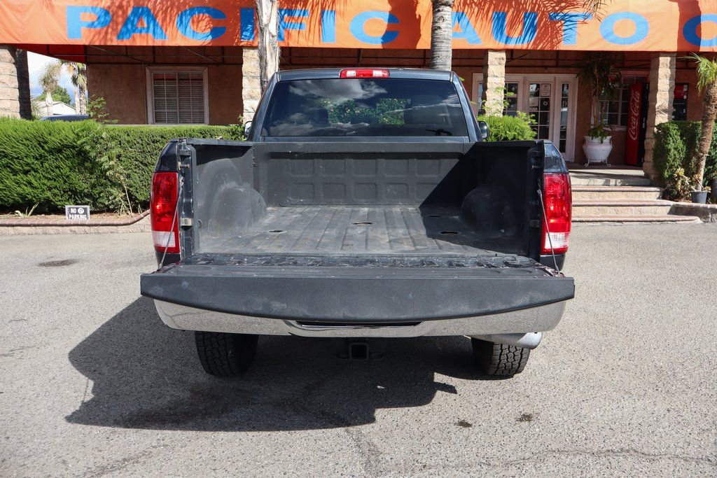 Used 2015 RAM 3500 Tradesman w/ Chrome Appearance Group AWD/4WD image 8