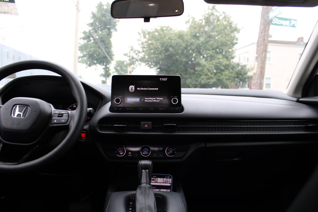 Used 2025 Honda HR-V LX image 28