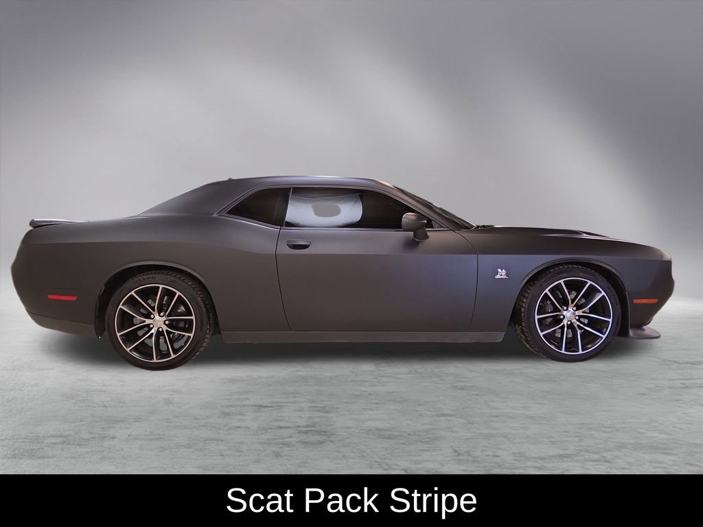 Used 2015 Dodge Challenger R/T Scat Pack w/ Scat Pack Stripe Group image 9