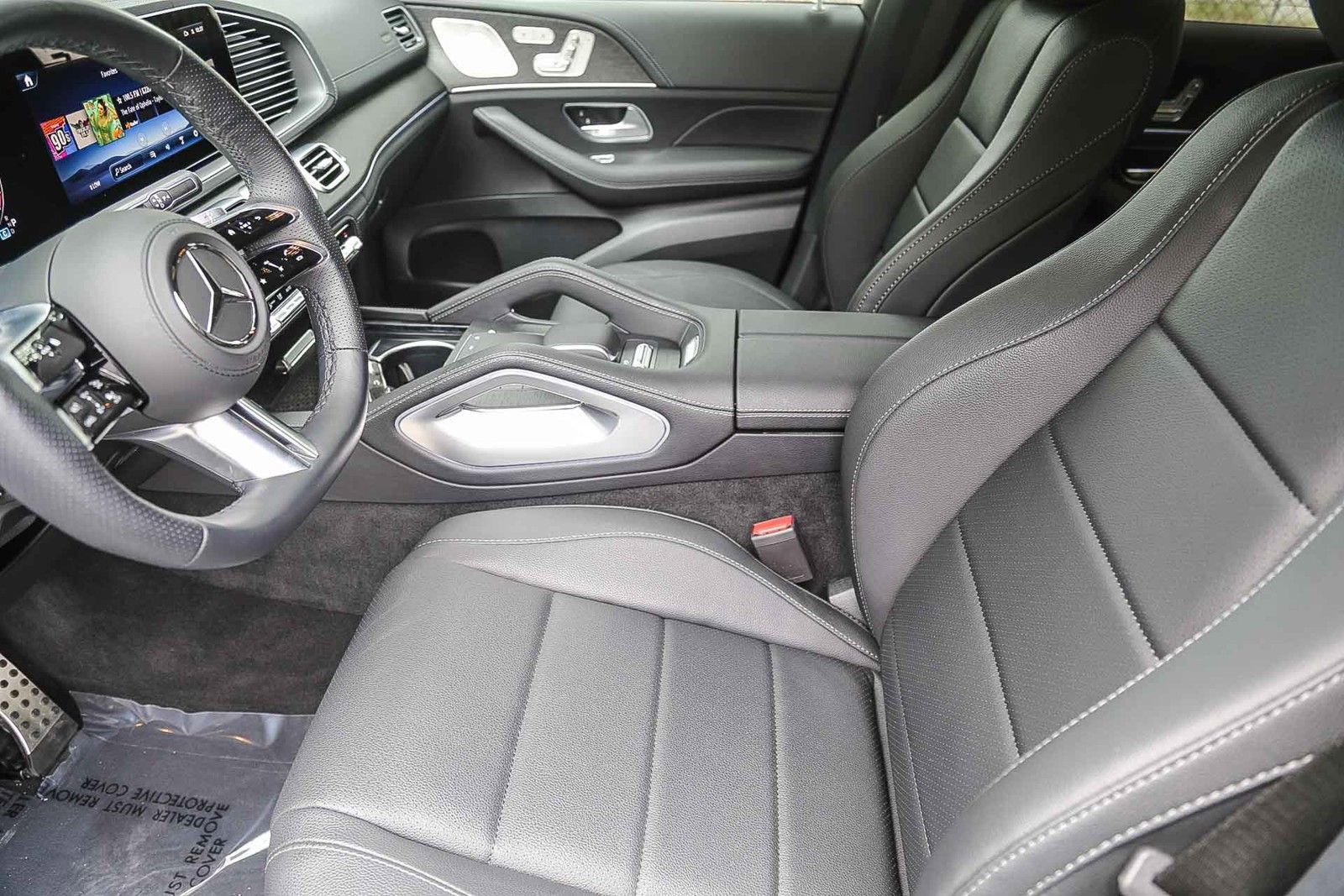 Certified 2025 Mercedes-Benz GLS 450 4MATIC image 17