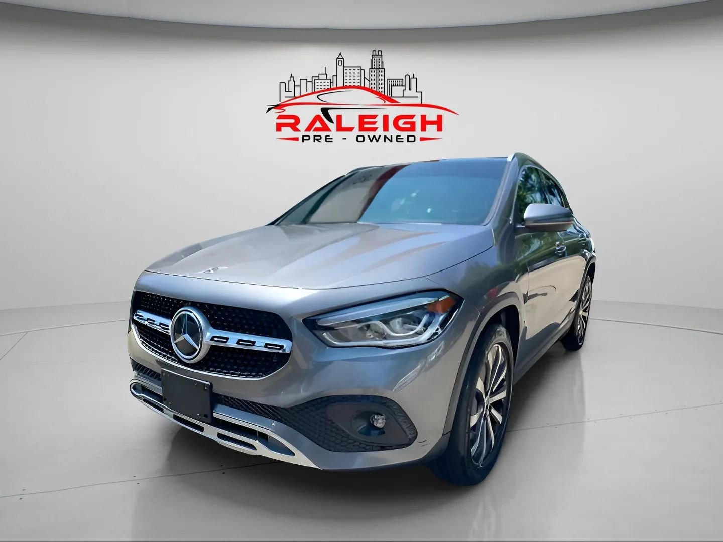 Used 2021 Mercedes-Benz GLA 250 4MATIC image 4