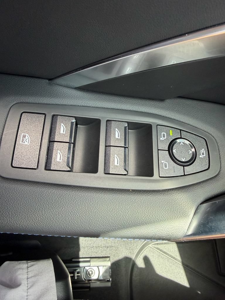 Used 2026 BMW X1 M35i w/ Technology Package AWD/4WD image 35