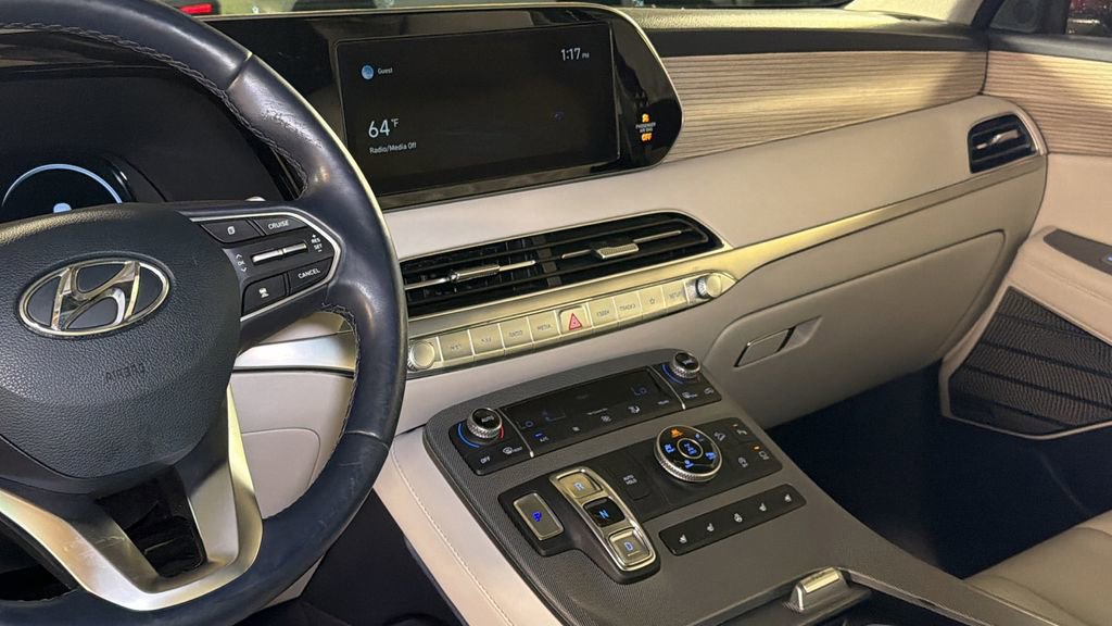 Used 2021 Hyundai Palisade Limited image 19