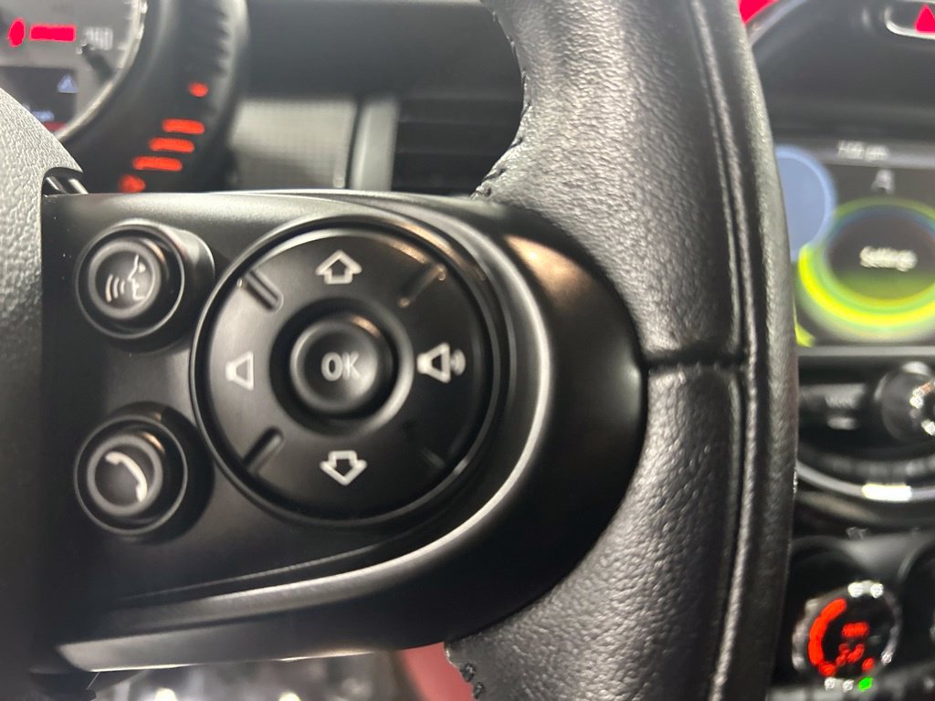 Used 2017 MINI Cooper 2-Door Hardtop FWD image 33