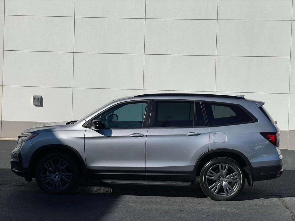 Certified 2022 Honda Pilot Sport image 2