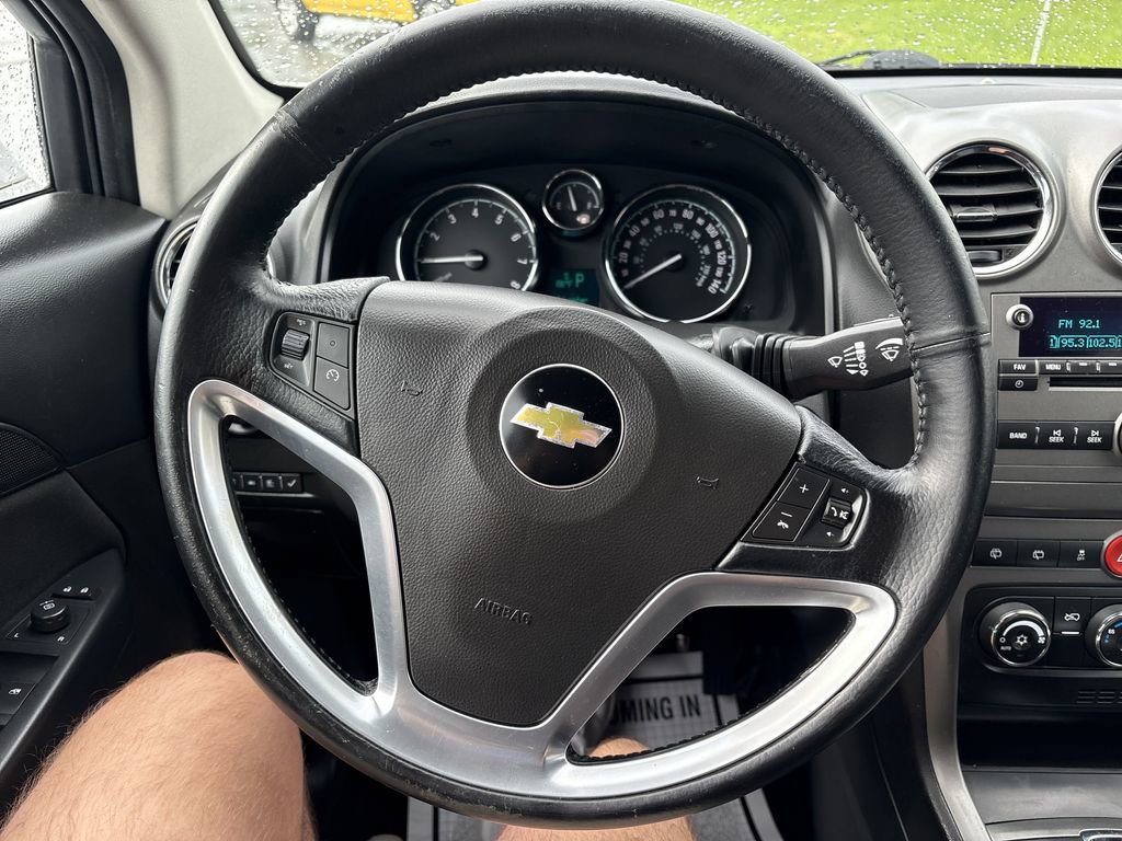 Used 2014 Chevrolet Captiva Sport LT FWD image 15