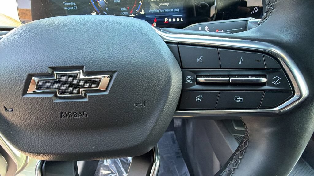 Used 2025 Chevrolet Equinox ACTIV AWD/4WD image 20