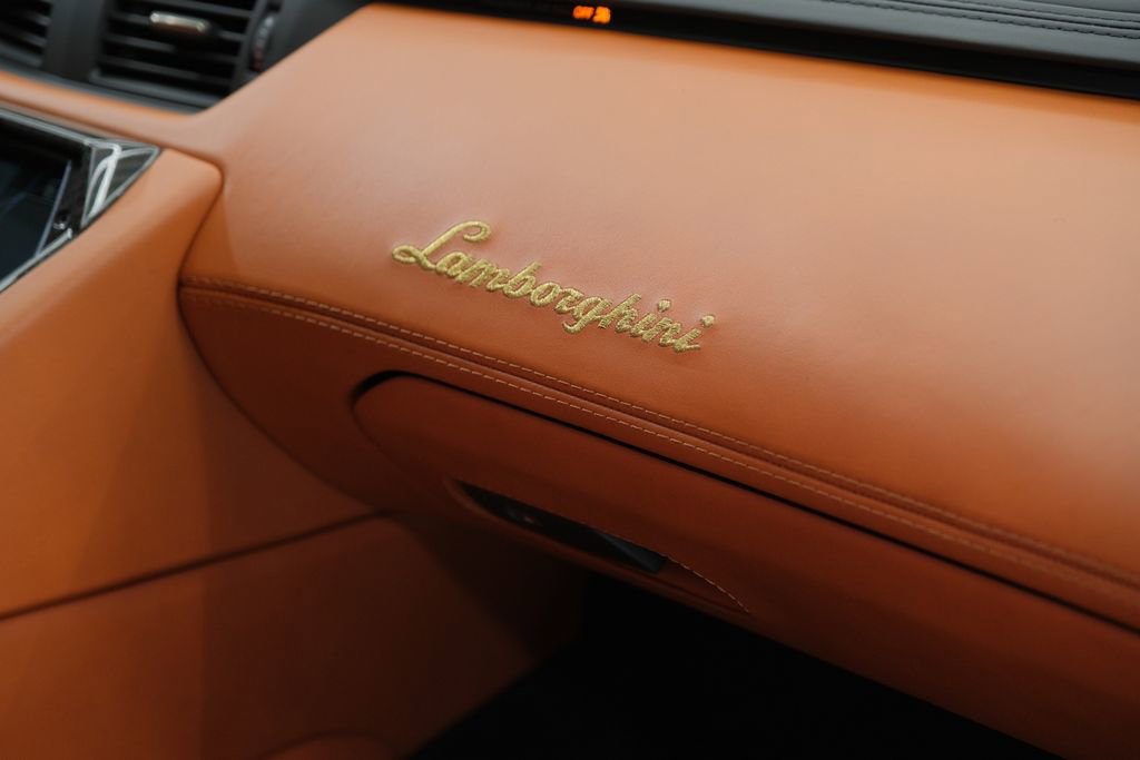 Used 2017 Lamborghini Aventador LP 700-4 image 27