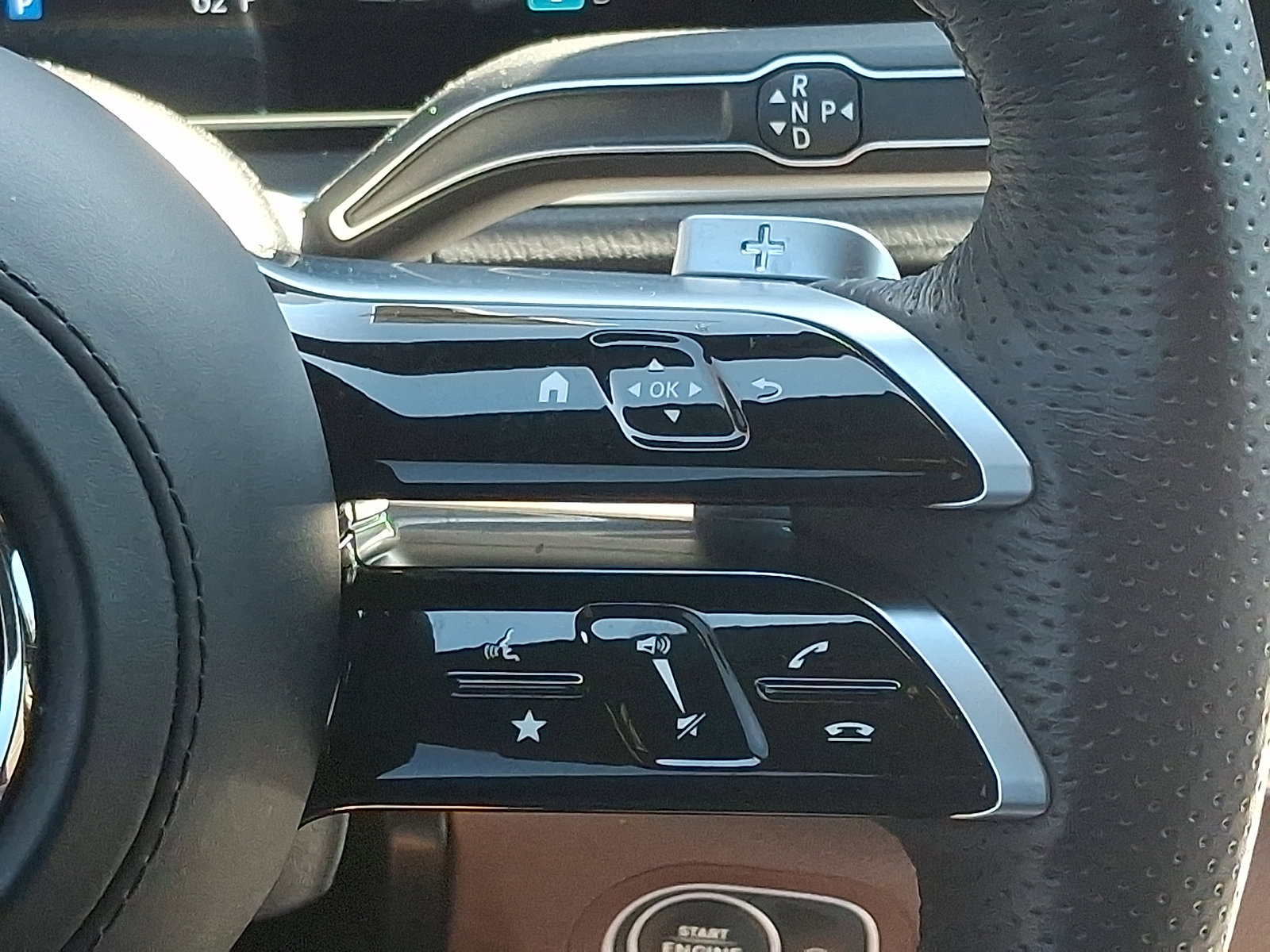 Certified 2025 Mercedes-Benz GLS 450 4MATIC image 24