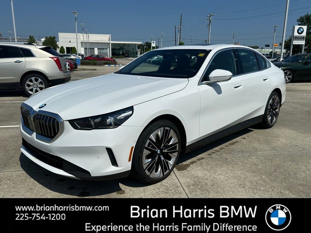 Certified 2025 BMW 530i w/ Premium Package video 1