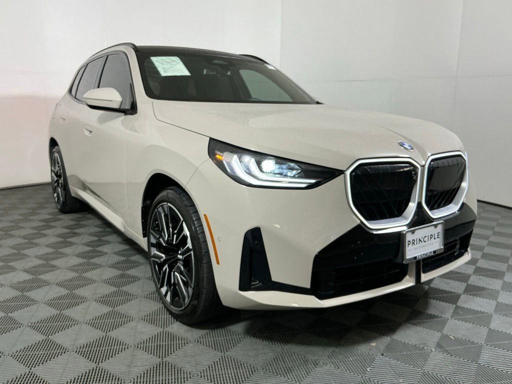 Certified 2025 BMW X3 xDrive30 w/ Premium Package AWD/4WD image 4