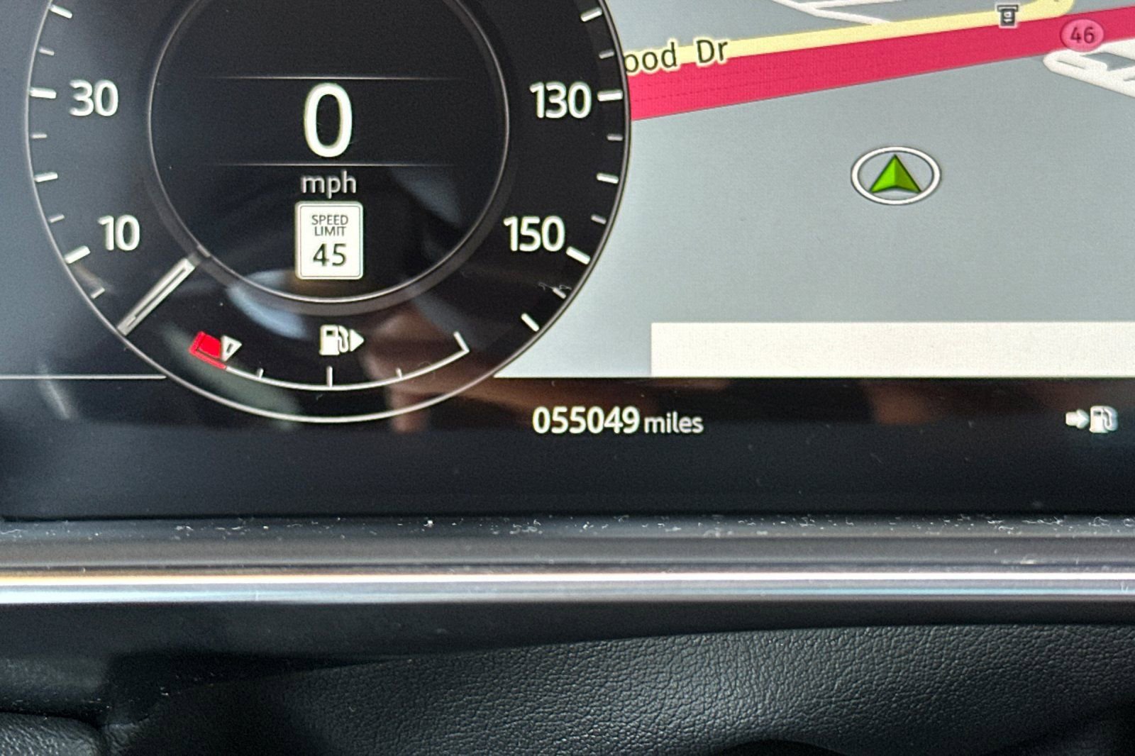 Used 2018 Land Rover Range Rover Sport SE image 33