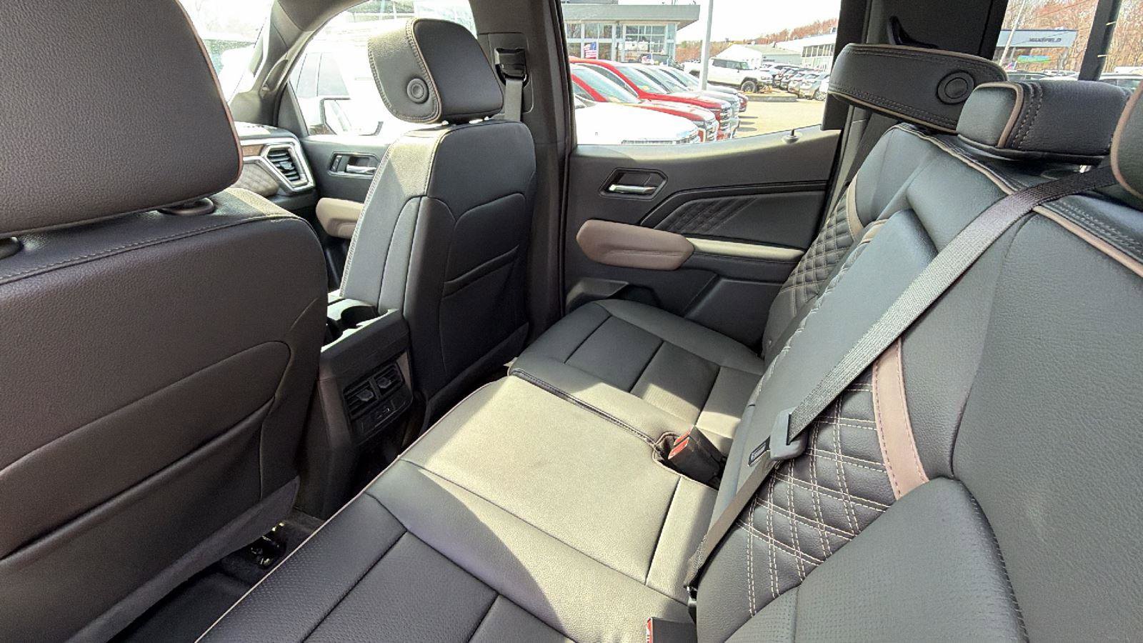 New 2026 GMC Canyon Denali AWD/4WD image 37