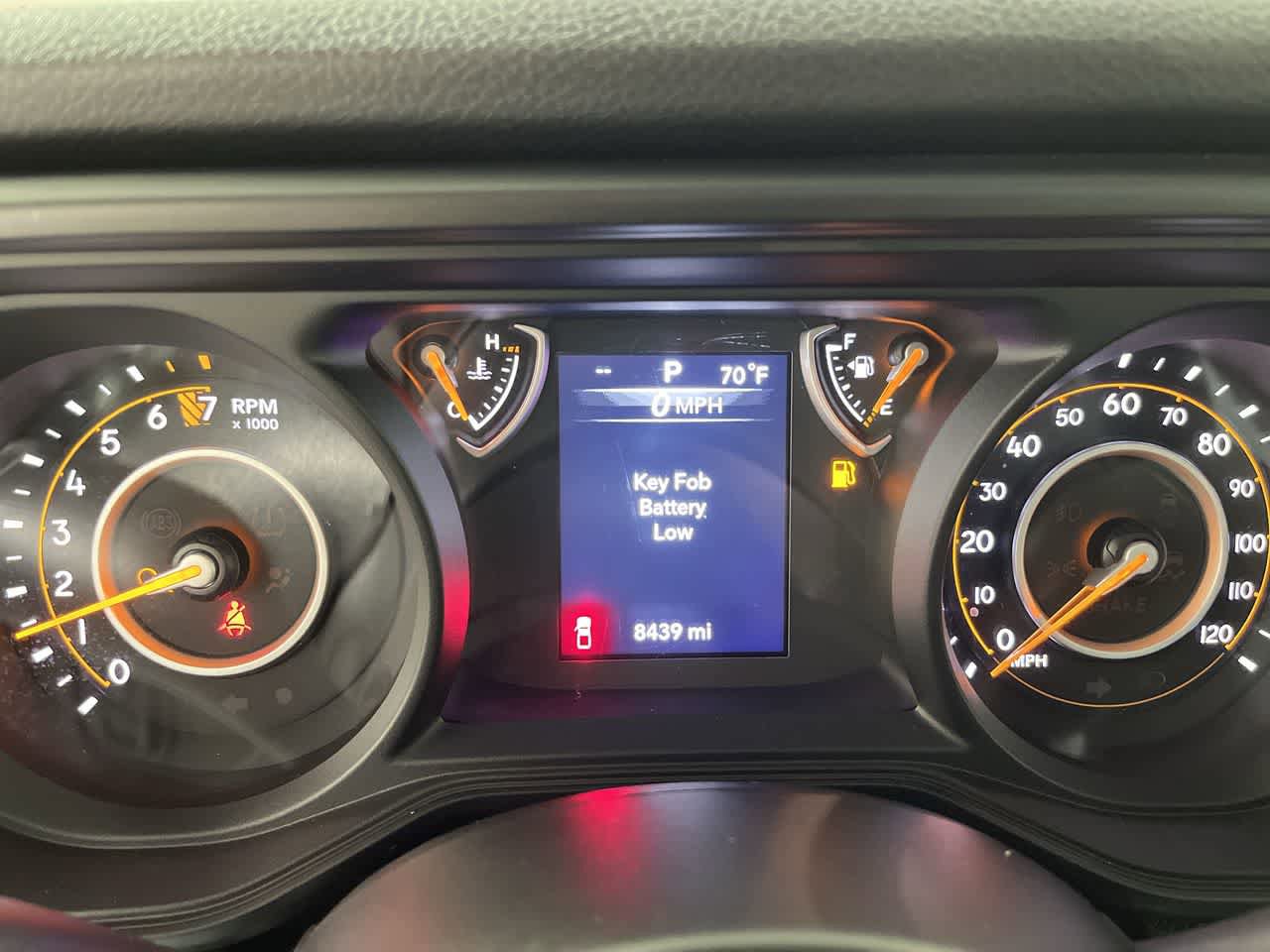 Used 2025 Jeep Gladiator Sport AWD/4WD image 17