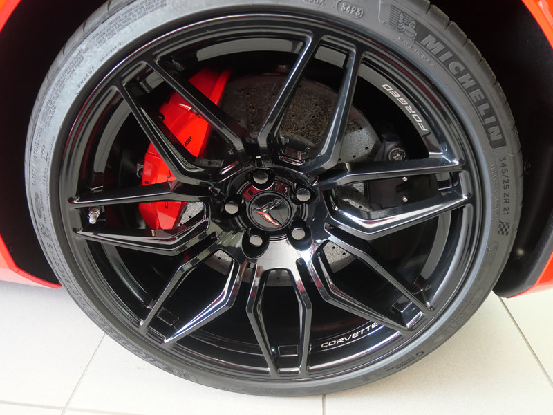 Used 2024 Chevrolet Corvette Z06 w/ Z07 Performance Package RWD image 6