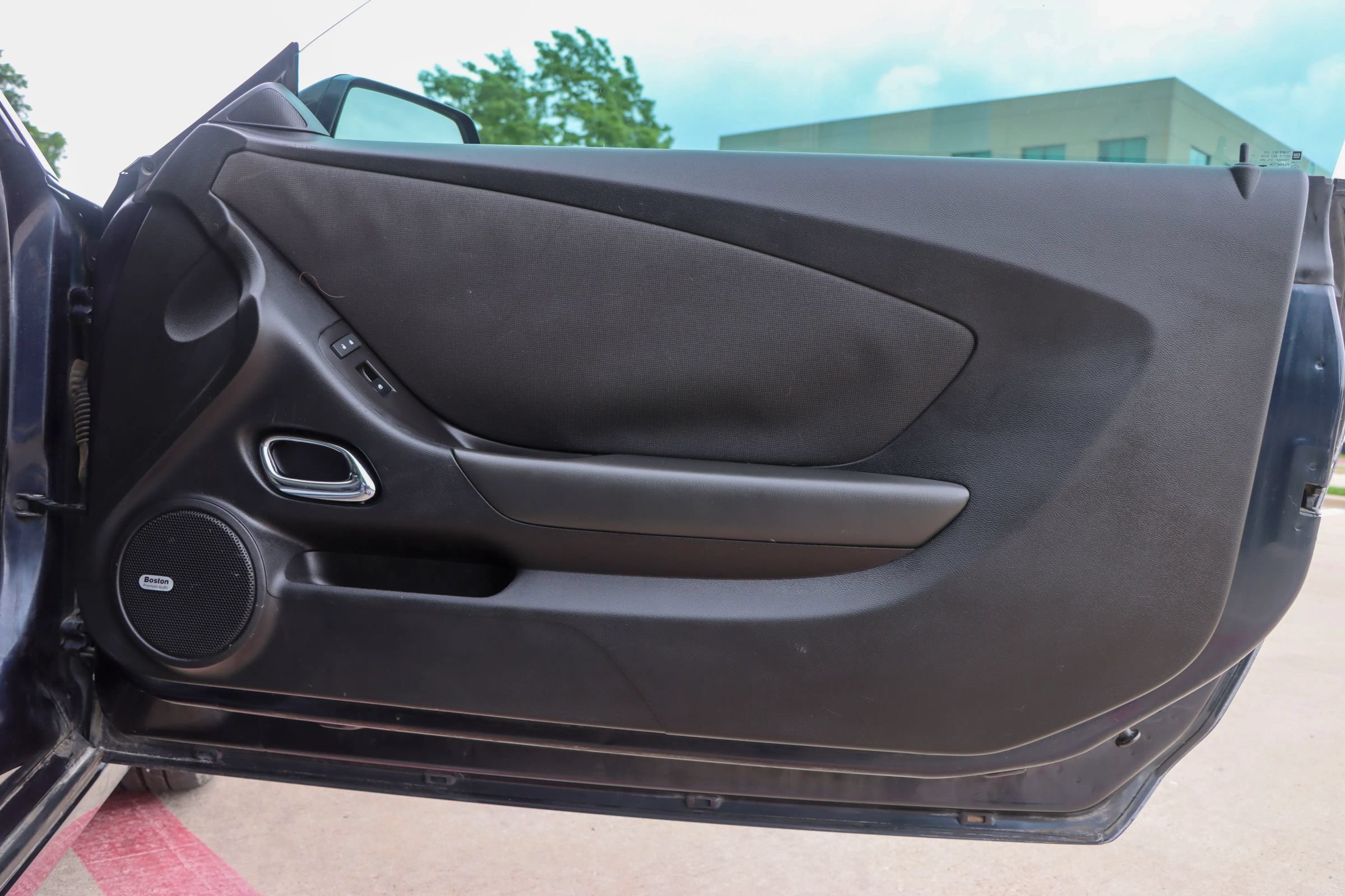 Used 2014 Chevrolet Camaro LT w/ RS Package RWD image 9
