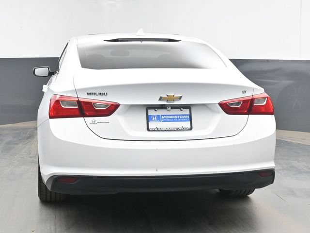 Used 2016 Chevrolet Malibu LT FWD image 9