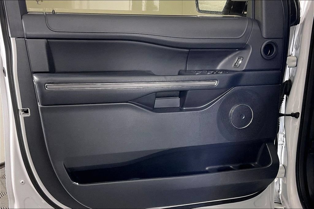 Used 2024 Ford Expedition XLT RWD image 22