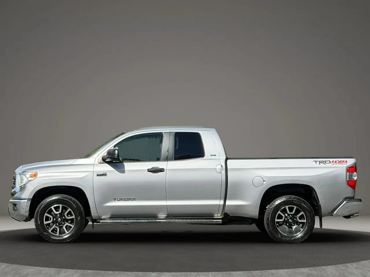 Used 2014 Toyota Tundra SR5 w/ TRD Off Road Package AWD/4WD image 8