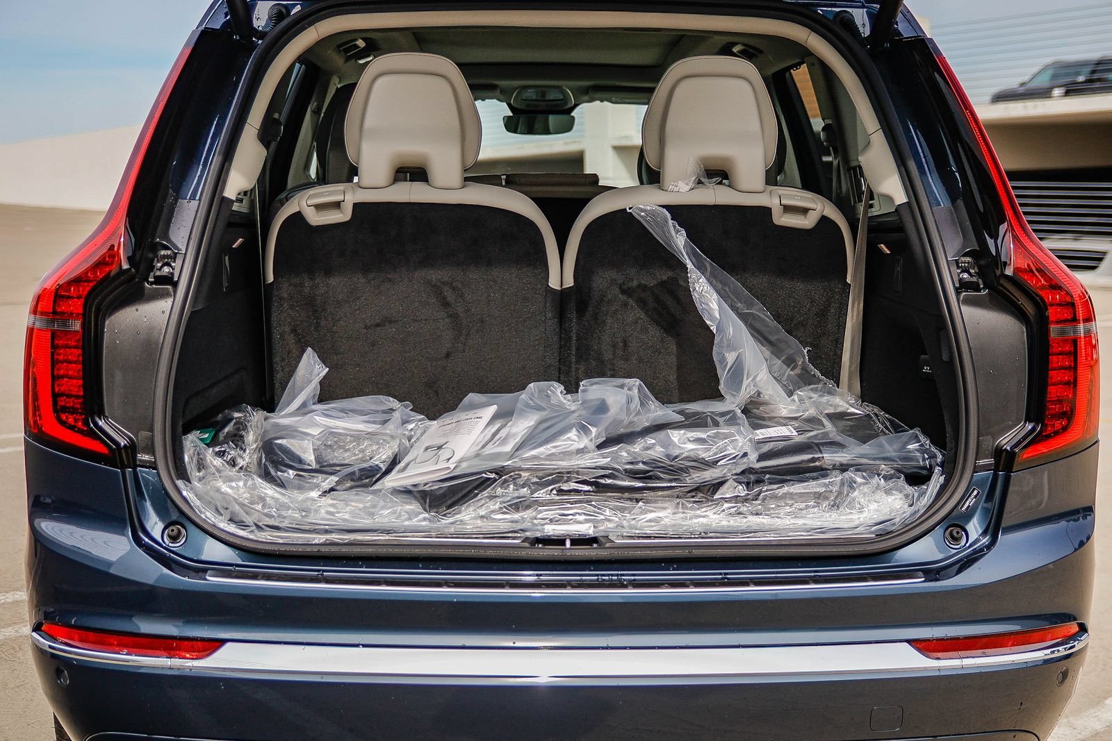 New 2026 Volvo XC90 T8 Ultra w/ Protection Package Premier AWD/4WD image 29