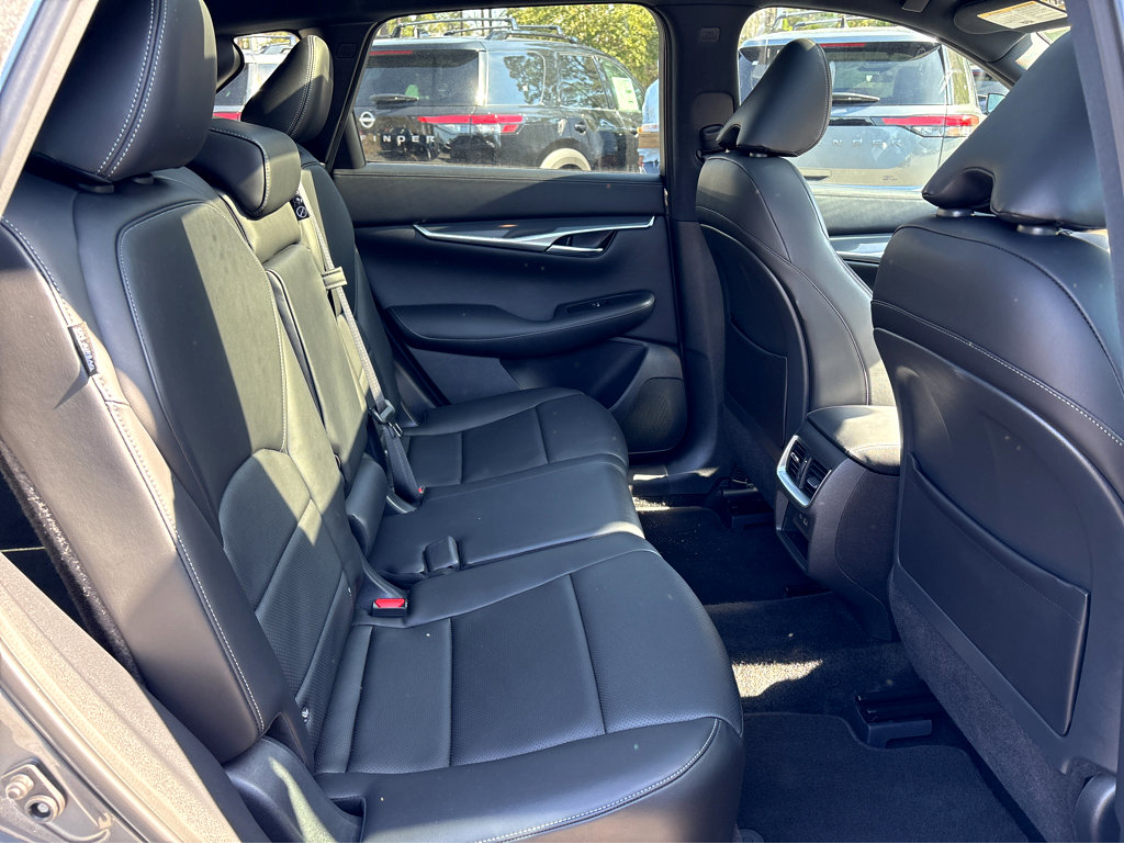 Used 2024 INFINITI QX50 Sport image 15