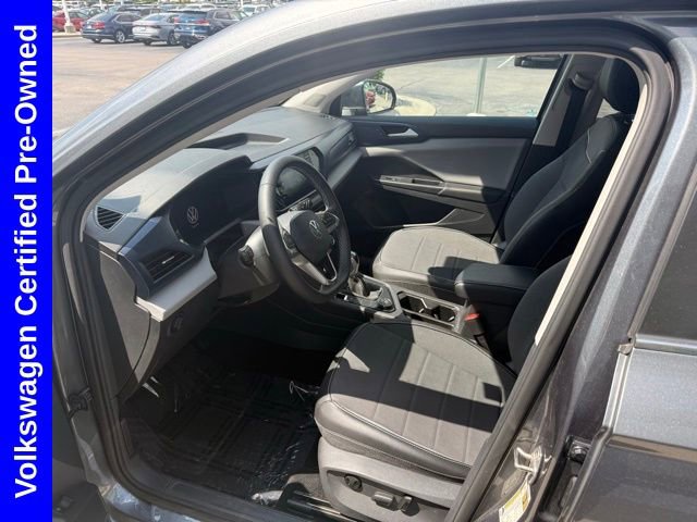 Used 2023 Volkswagen Taos SE w/ Panoramic Sunroof Package AWD/4WD image 11