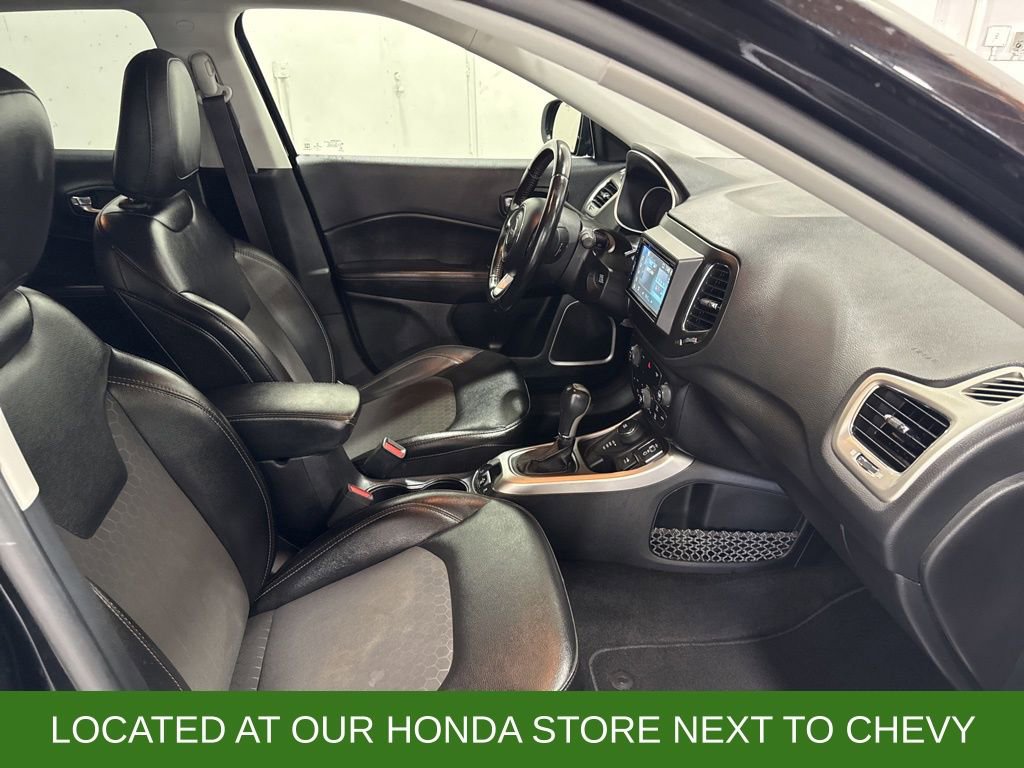 Used 2020 Jeep Compass Latitude image 10